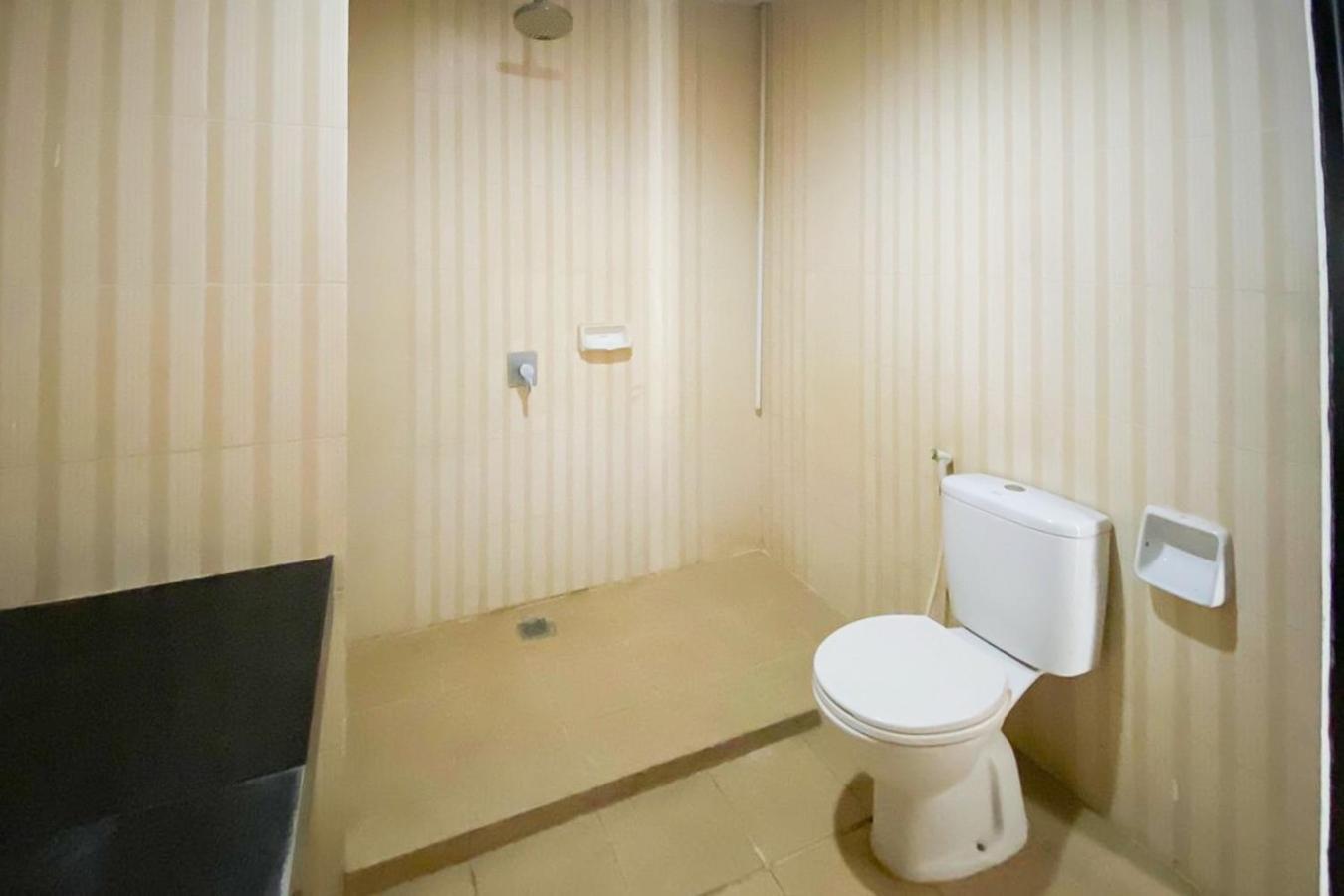 Urbanview Hotel Asyra Μακασάρ Εξωτερικό φωτογραφία