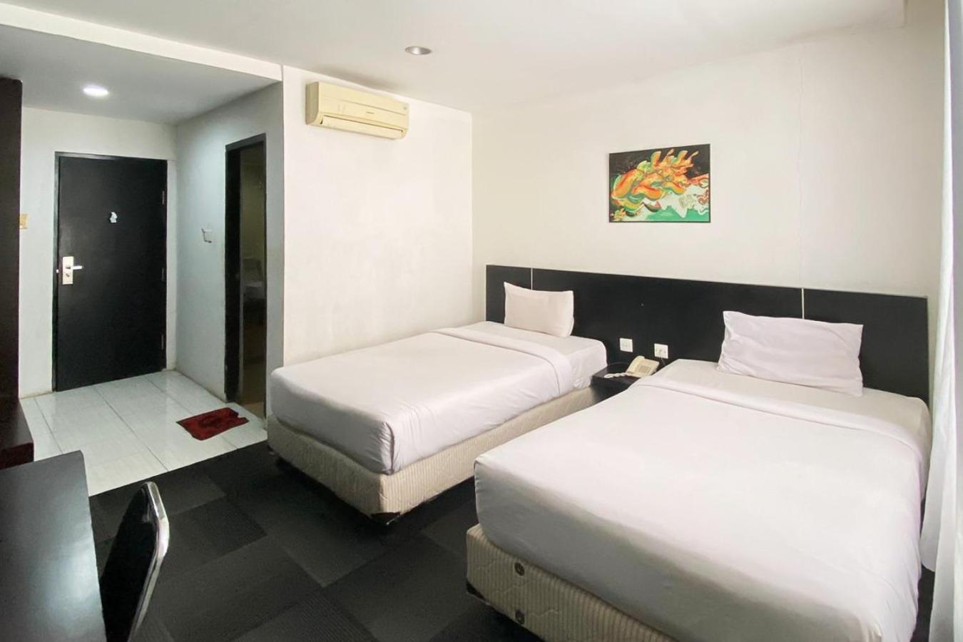 Urbanview Hotel Asyra Μακασάρ Εξωτερικό φωτογραφία